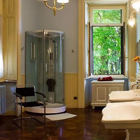 Villa Sleeps 17 With Pool Air Con And Wifi Moltrasio
