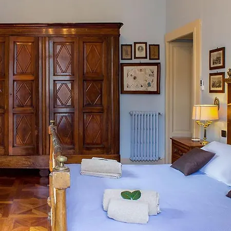 Sleeps 17 With Pool Air Con And Wifi Villa Moltrasio