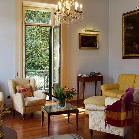 Βίλα Sleeps 17 With Pool Air Con And Wifi Moltrasio