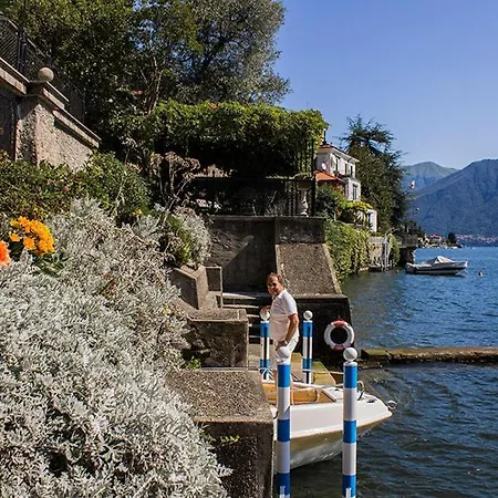 Sleeps 17 With Pool Air Con And Wifi Βίλα Moltrasio
